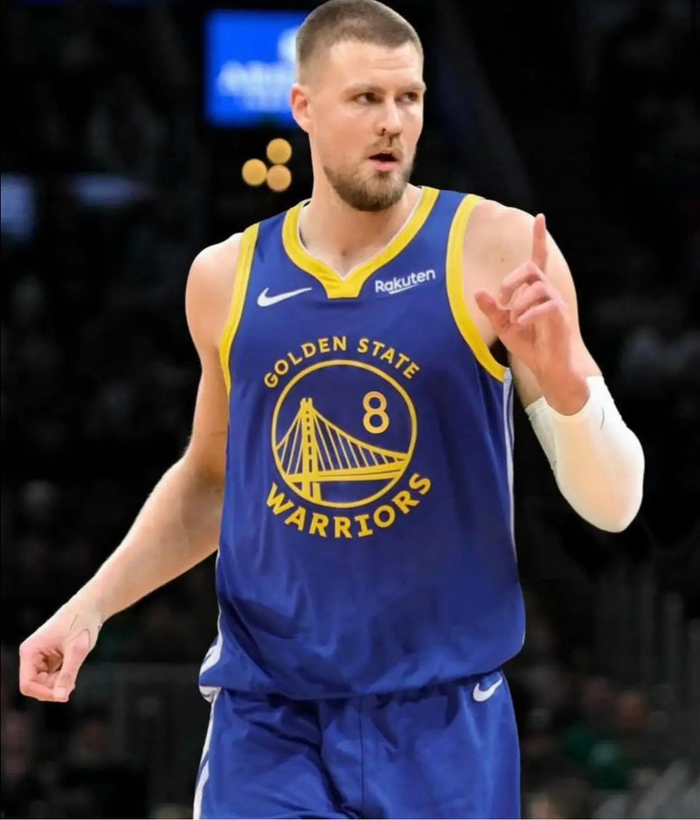 开云体育在线-波尔津吉斯加盟勇士成安慰奖，首轮选秀权换字母哥后获空间型内线|克里斯塔普斯·波尔津吉斯|吉安尼斯·安特托孔波|金州勇士队|体育赛事讨论|扬尼斯-阿德托昆博_新浪体育_新浪新闻