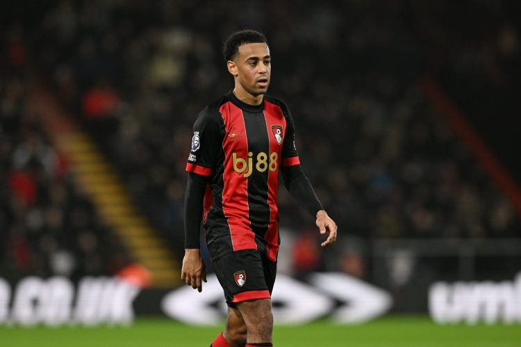 开云体育中国-邮报：身价约4000万镑，曼联继续关注伯恩茅斯中场泰勒·亚当斯