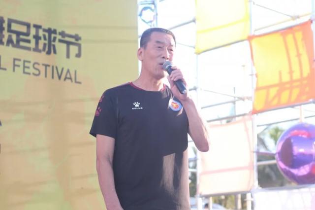 拒绝颂古非今浅谈“中国传奇”之⑤：烫头抽烟雷东多