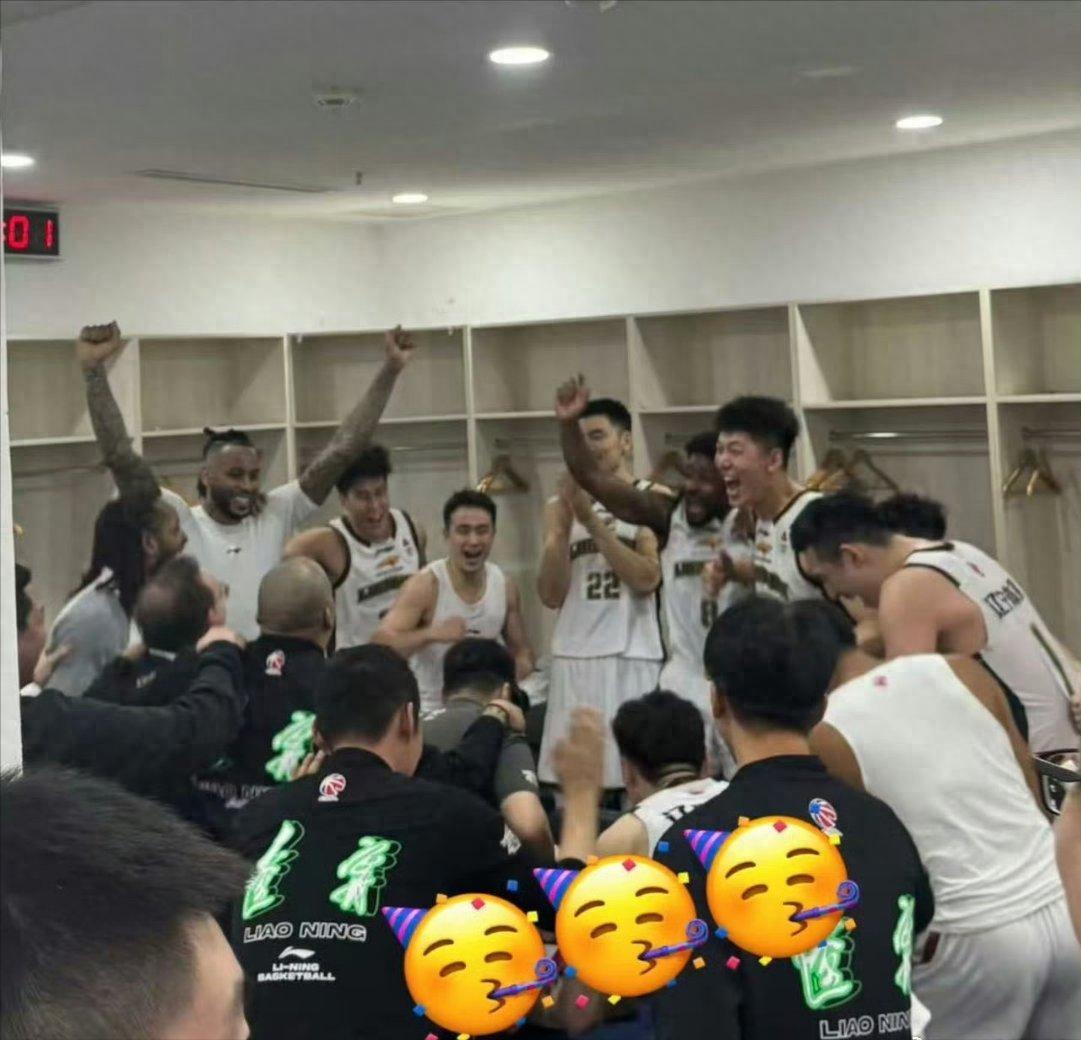 开云体育登录-比杨鸣强！辽篮三连胜，乌戈只用两招，奇兵单场17分，无需赵继伟